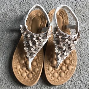 flower sandals!